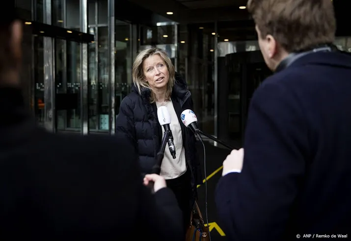 jorritsma en ollongren gaan aan de slag als verkenners