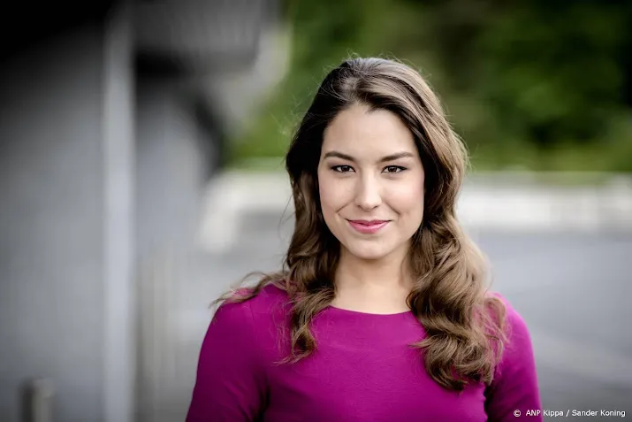 journaallezer amber brantsen verlaat nos voor viaplay