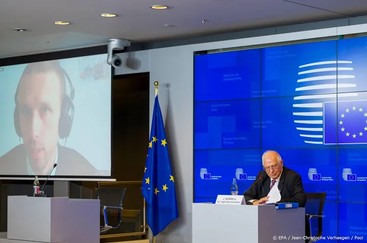 journalist kan meedoen aan eu vergadering na fout defensie