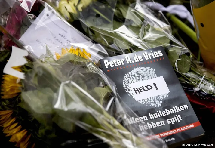journalistenbond over de vries er gaat een rilling door het vak