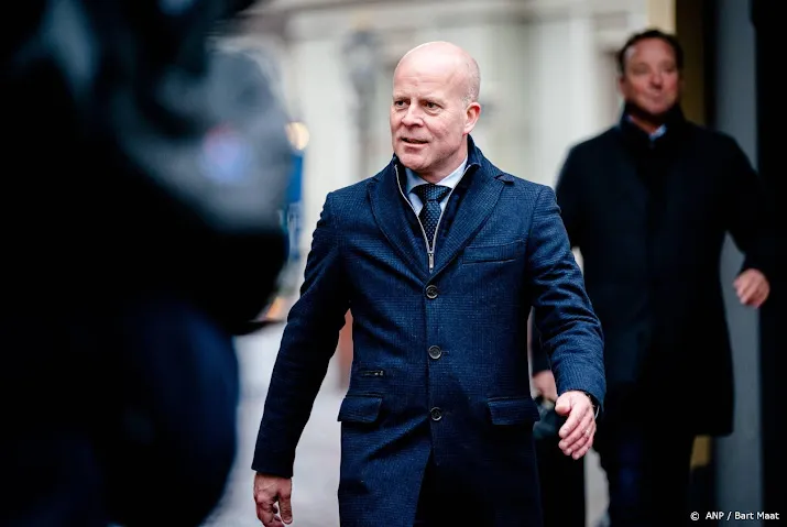 journalistenvakbond boos om uitlatingen ex bewindspersoon knops