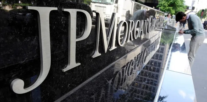 jpmorgan aangeklaagd om hoge cryptokosten