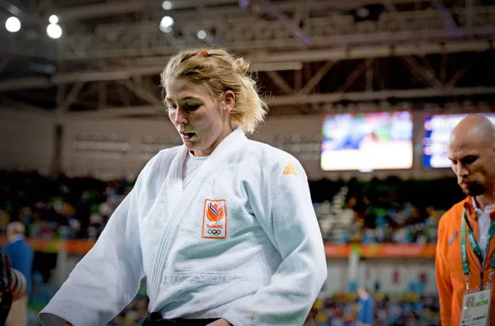 judoka polling wint van van dijke op ek