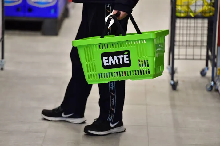 jumbo en coop verdelen emte supermarkten