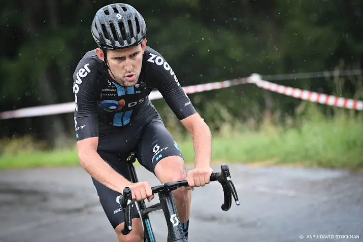 jumbo visma neemt belgische renner benoot over van dsm