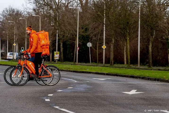 just eat takeaway bezorgt met gorillas spaanse boodschappen