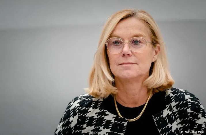 kaag alsnog in de zaal bij algemene politieke beschouwingen