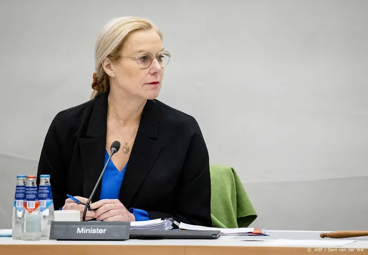 kaag nog geen noodzaak tot bezuinigen om tegenvaller eu fonds
