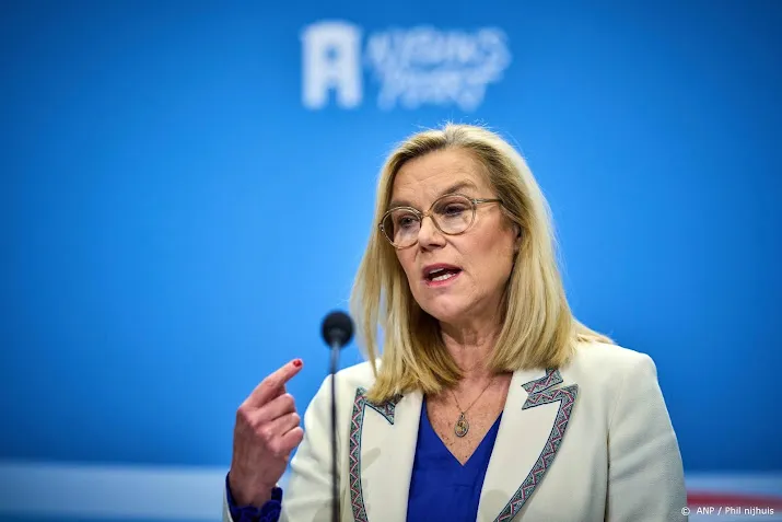 kaag russische troepenmacht aan grens oekraine neemt nog toe