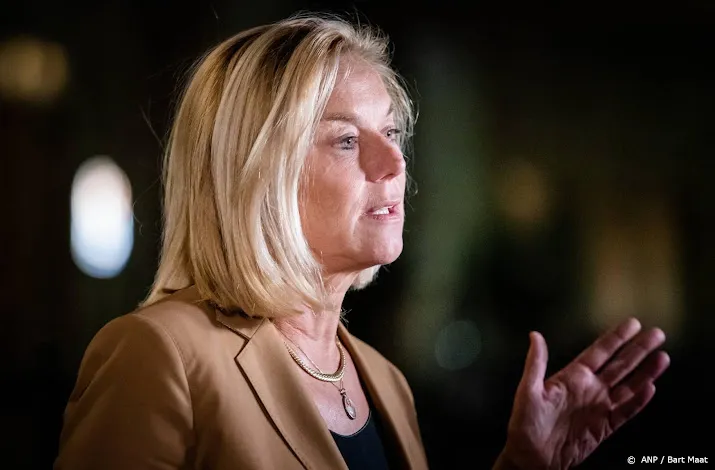 kaag te weinig tijd om mensen op evacuatievlucht te krijgen
