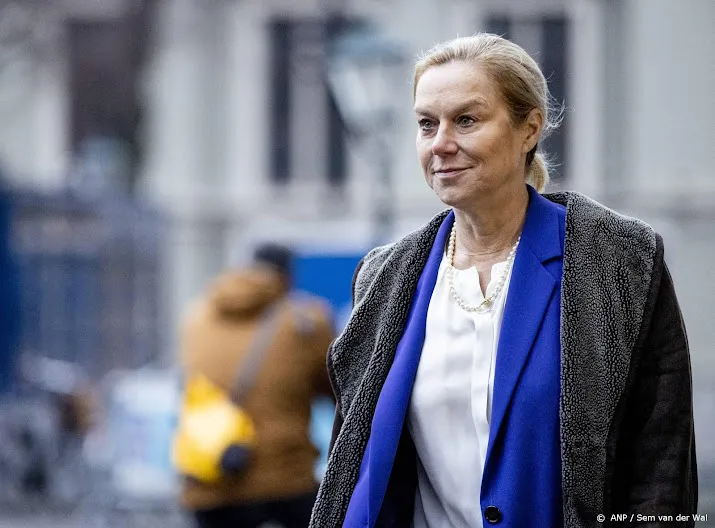 kaag vond voorval met fakkel bedreigend en angstaanjagend
