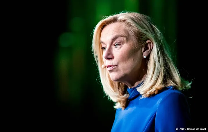 kaag wil onderzoek naar berichten van intimidatie bij d66