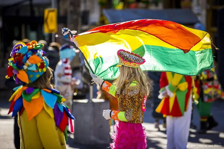 kabinet en burgemeesters besluiten over twee weken over carnaval