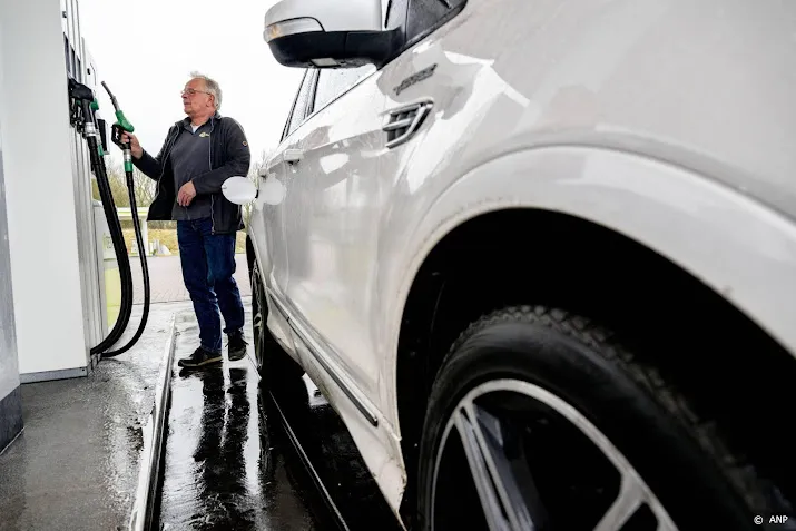 kabinet gaat accijnzen op brandstof per 1 april verlagen