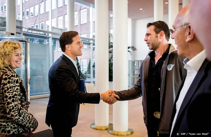 kabinet hervat in principe gesprek met boeren na excuses fdf
