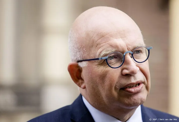 kabinet komt met hard stikstofpakket en perspectief voor boer