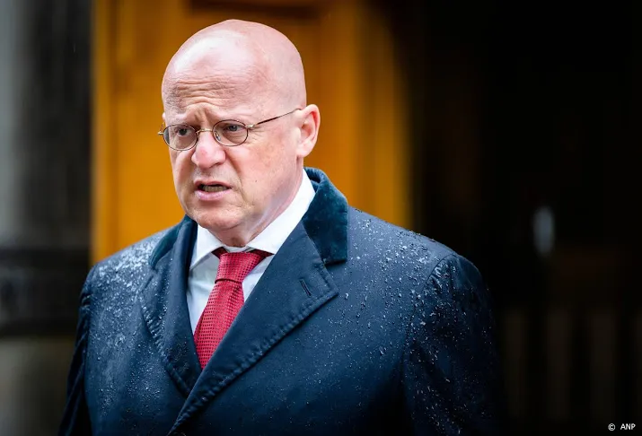kabinet komt met wet om coronamaatregelen te stutten