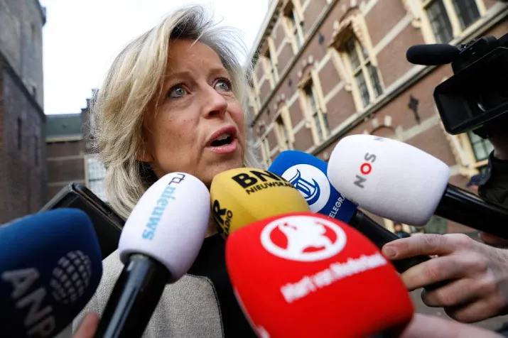 kabinet komt niet terug op uitspraak ollongren