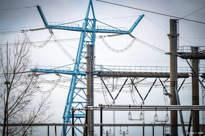 kabinet leent 25 miljard aan tennet voor uitbreiding stroomnet
