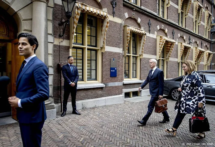 kabinet prijst energieplan brussel maar wil nadruk op besparen