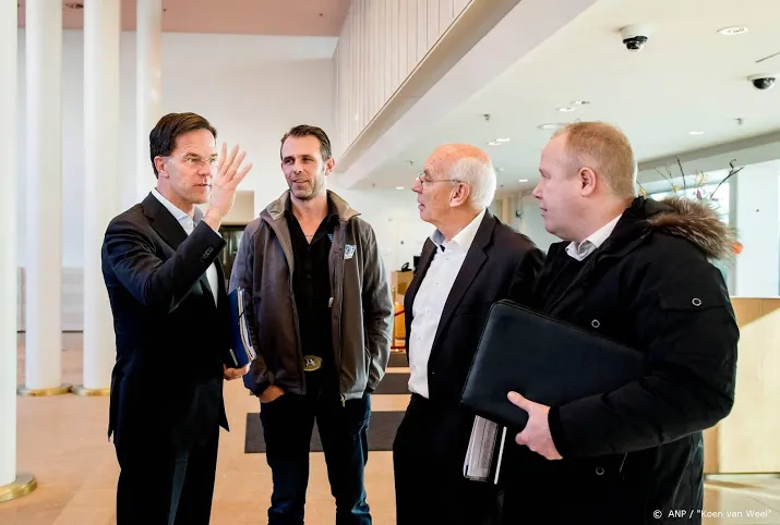 kabinet schort overleg met boerenlobby tijdelijk op