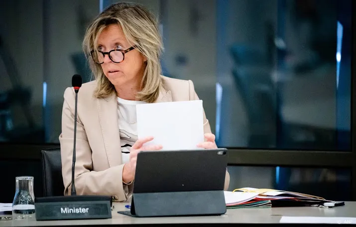 kabinet uitstel verkiezingen of briefstemmen niet uitgesloten