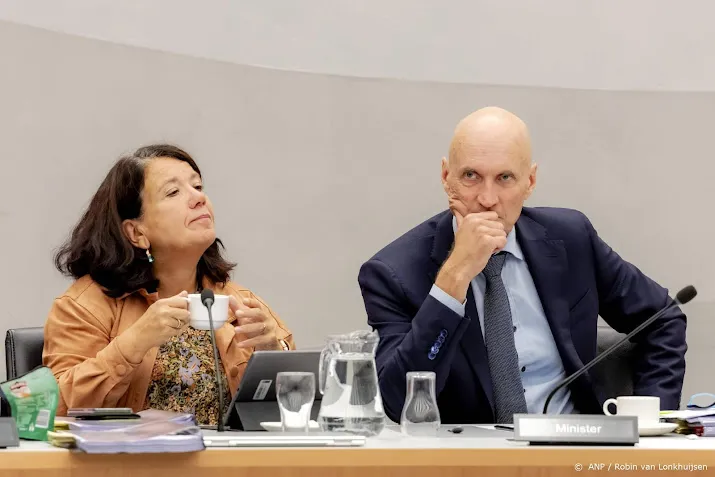 kabinet verdeeld over terugkeer coronatoegangsbewijs
