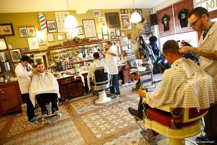 kabinet vraagt kappers en nagelsalons deuren te sluiten