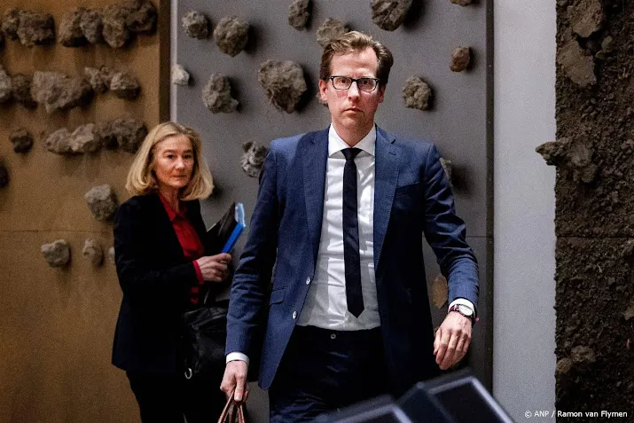 kabinet waarschuwt voor uitstel gunning onderzeeboten