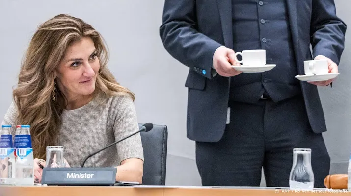kabinet wil dat helft van top in semipublieke sector vrouw is