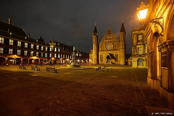 kabinet wil vanaf vrijdag een avondklok invoeren
