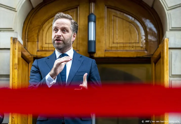 kabinet ziet lichtpuntjes in data over omikronvariant