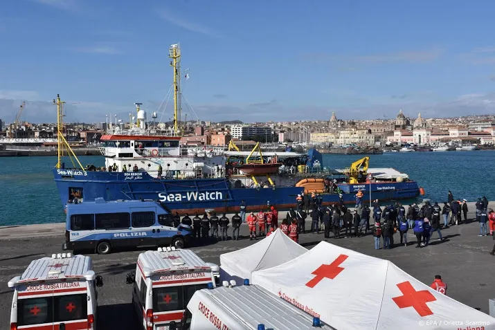 kamer blijft achter met vragen over sea watch