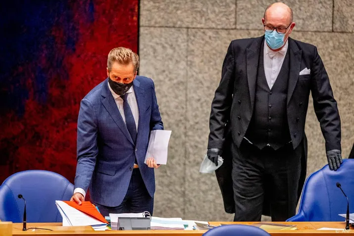 kamer debatteert over coronabeleid van kabinet