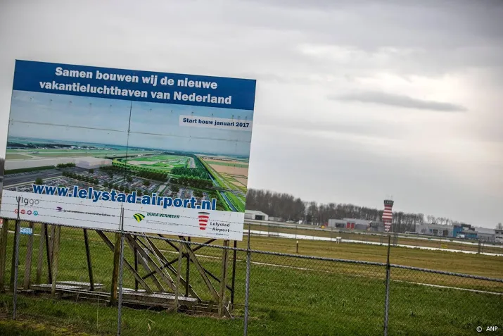 kamer eens met uitstel opening lelystad airport