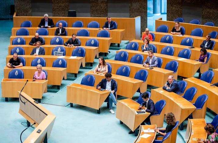 kamer geergerd over vertraging in toeslagenaffaire
