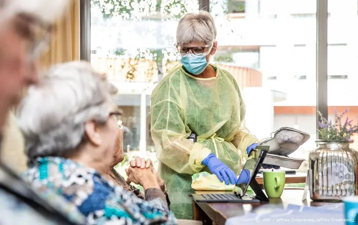 kamer verbolgen over mondkapjesrichtlijn ouderenzorg