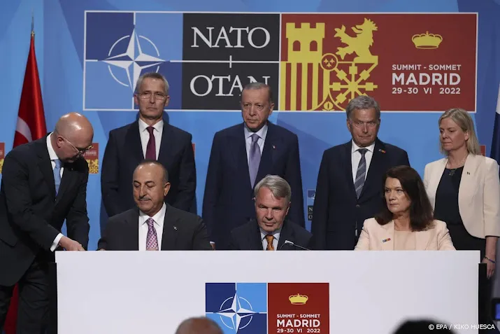 kamer vreest dat turkije uitbreiding navo frustreert