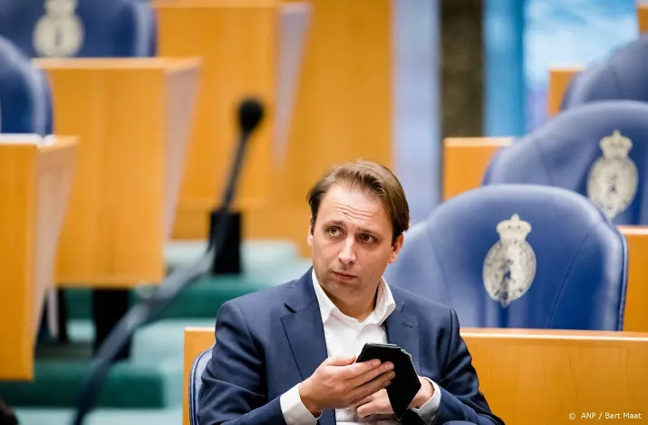 kamer wil babbeltruc zwaarder bestraffen