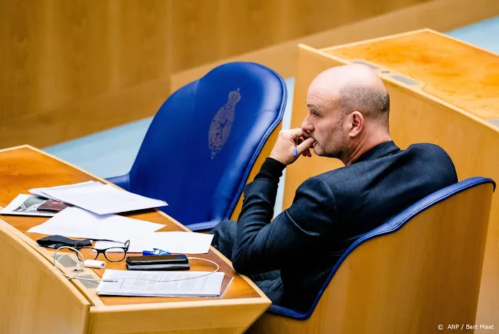 kamer wil opheldering over eerdere hulpvraag van ambassade kabul