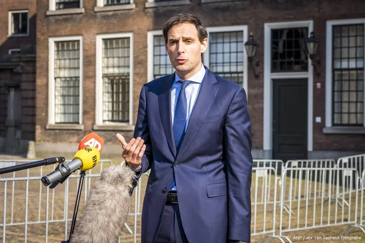 kamer wil plan van hoekstra voor verbetering financieel beheer
