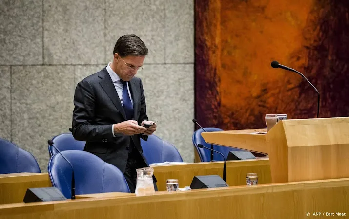 kamer wil snel in debat met rutte over wissen smsjes
