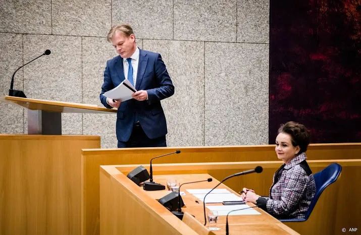 kamerleden ongeduldig over toeslagenaffaire