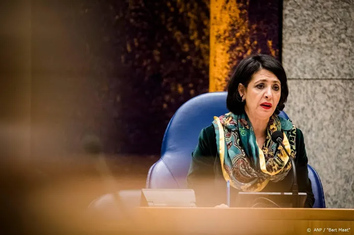 kamervoorzitter arib veel klachten over appende kamerleden