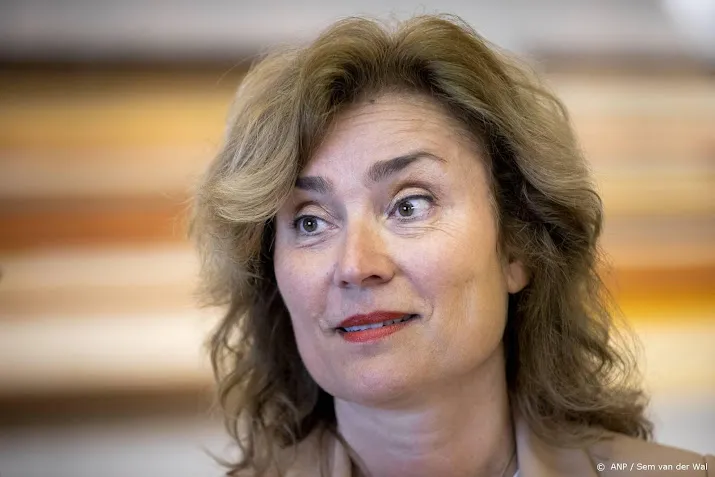 kamervoorzitters praten met europese collegas over oekraine