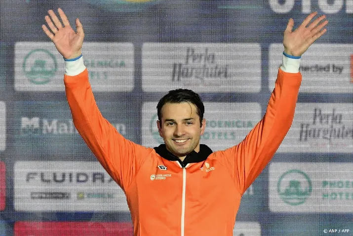 kamminga bij ek kortebaan als snelste door op 200 meter schoolslag