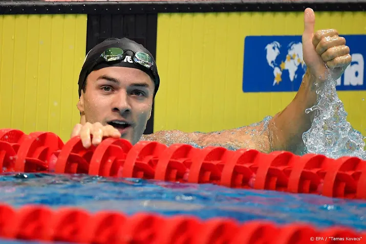 kamminga in record naar halve finale 50 school