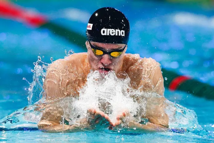 kamminga verbetert nederlands record opnieuw