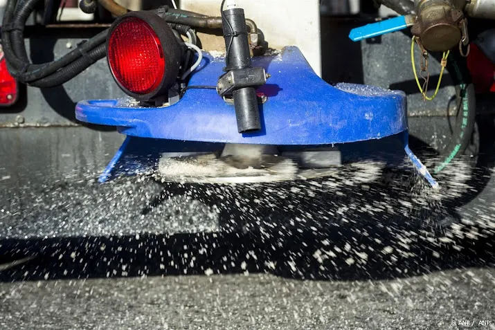 kans op gladheid wegbeheerders strooien preventief zout
