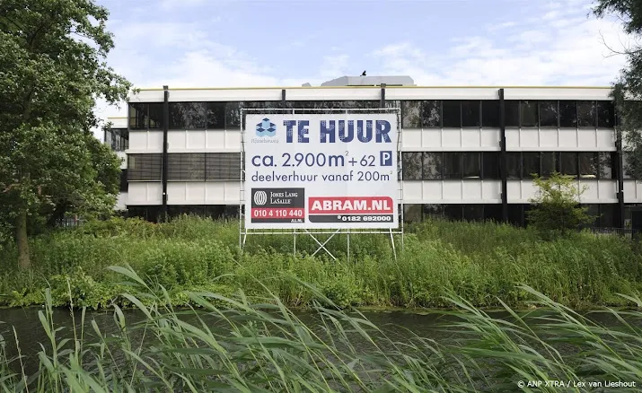 kantorenmarkt leeft vooral op door vraag naar grote ruimtes